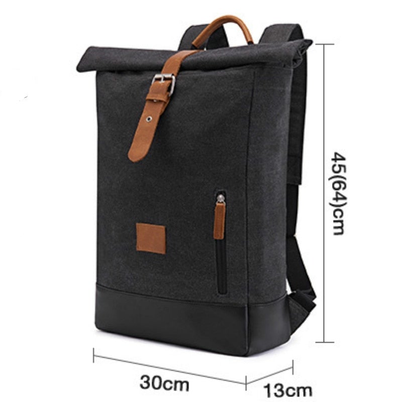 Rolltop Rucksack Draussen